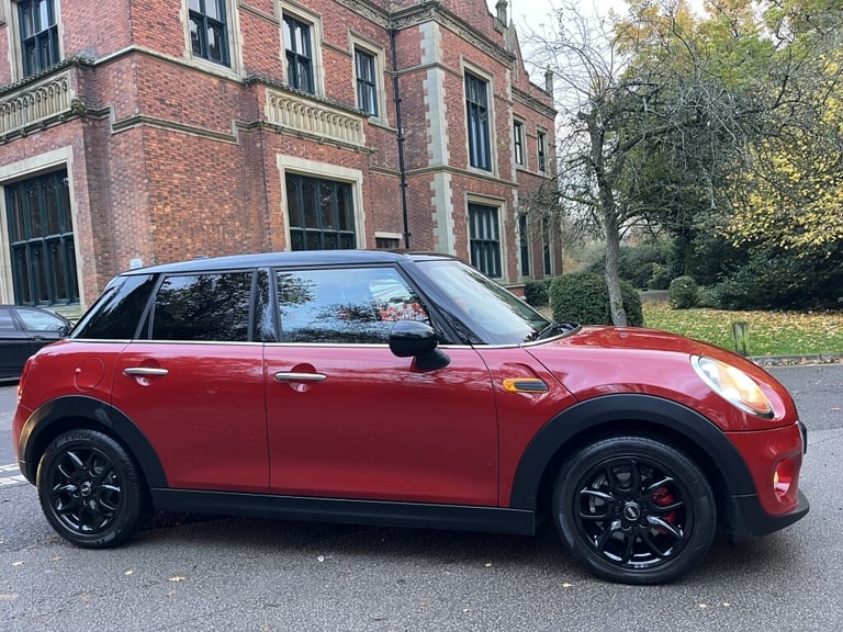 2017 MINI Hatch 1.5 Cooper D 5dr Auto HATCHBACK DIESEL Automatic