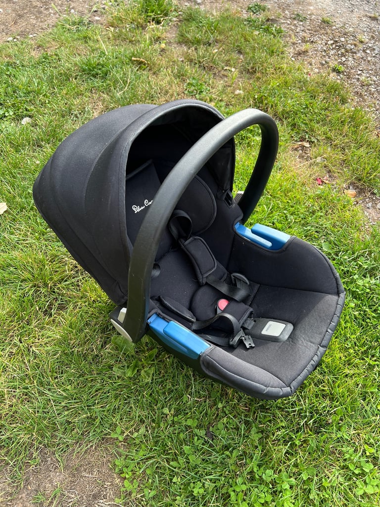 Silver cross car seat and quick release isofix base