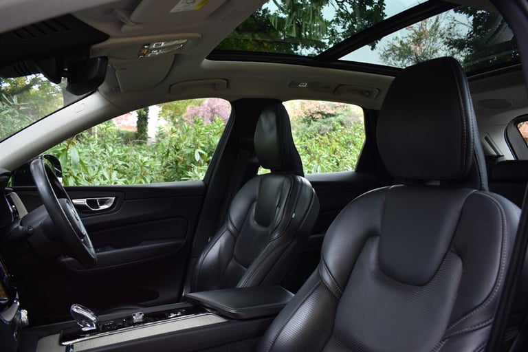 2021 Volvo XC60 B5 INSCRIPTION+Panoramic Sunroof Estate Petrol/Ele Automatic