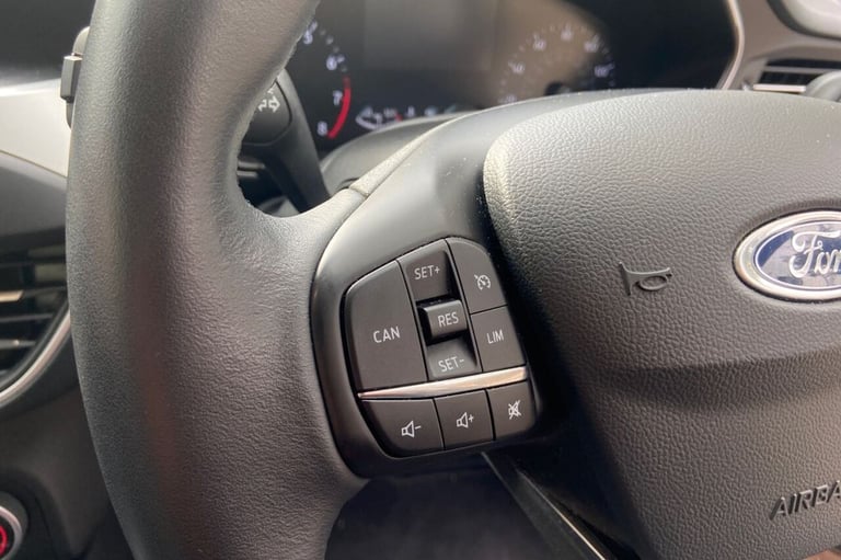 2020 20 FORD FOCUS 1.0T ECOBOOST ZETEC HATCHBACK 5DR PETROL MANUAL EURO 6 (S/S) 