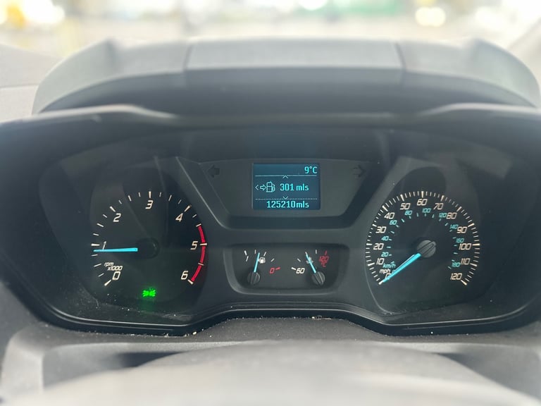 Ford, TRANSIT CUSTOM, Panel Van, 2014, Manual, 2198 (cc)