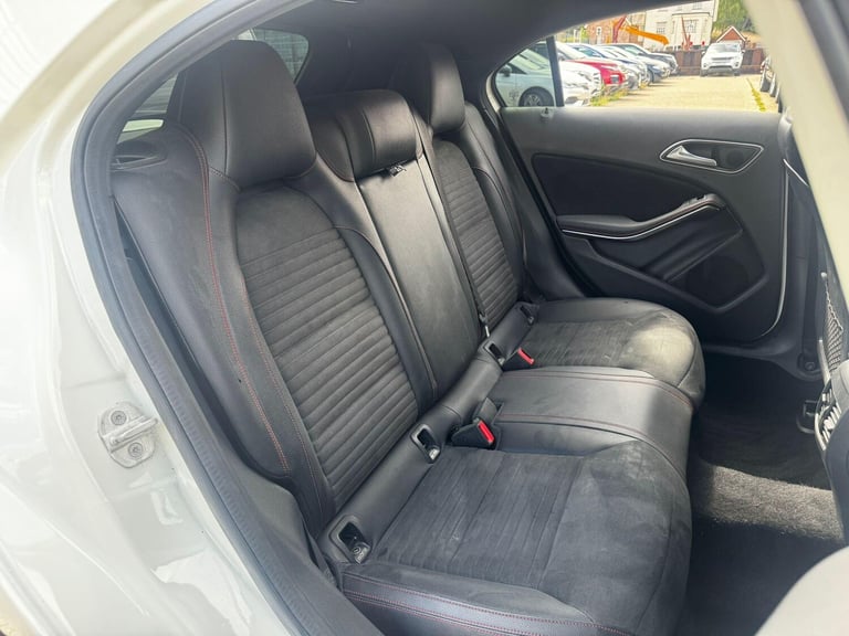 2017 Mercedes-Benz A-Class 1.6 A180 AMG Line (Premium) 7G-DCT Euro 6 (s/s) 5dr HATCHBACK Petrol A...
