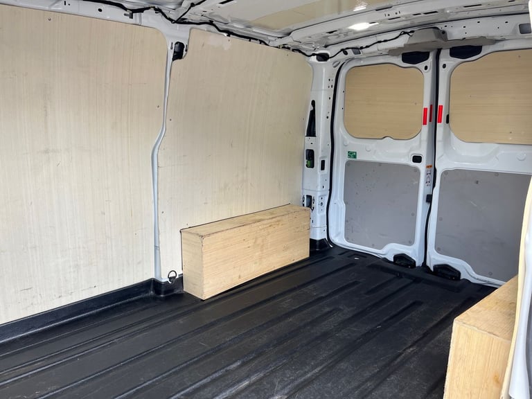 2024 Ford Transit Custom 2.0 EcoBlue 136ps H1 Van Limited Van DIESEL Manual