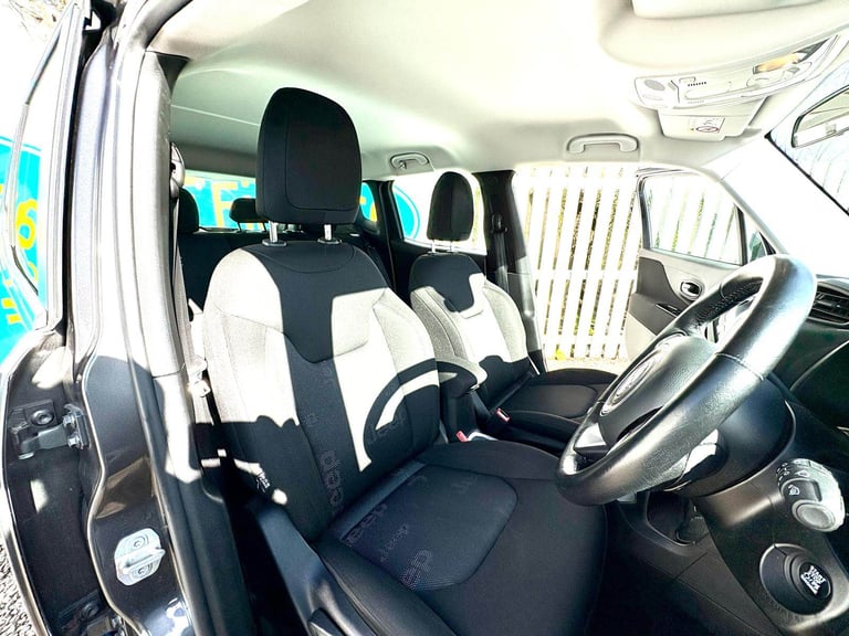 CAN'T GET CREDIT? CALL US! Jeep Renegade 1.4 MultiAir II Longitude (s/s)- £149 DEPOSIT, £56 PER WEEK