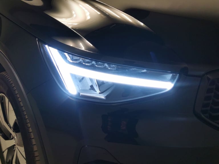 2022 Volvo XC40 1.5h T4 Recharge 10.7kWh Plus SUV 5dr Petrol Plug-in Hybrid Auto Euro 6 (s/ Suv P...