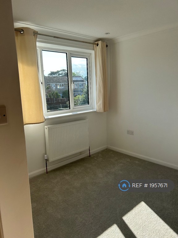 3 bedroom house in Crofton Close, Ashford, TN24 (3 bed) (#1957671)