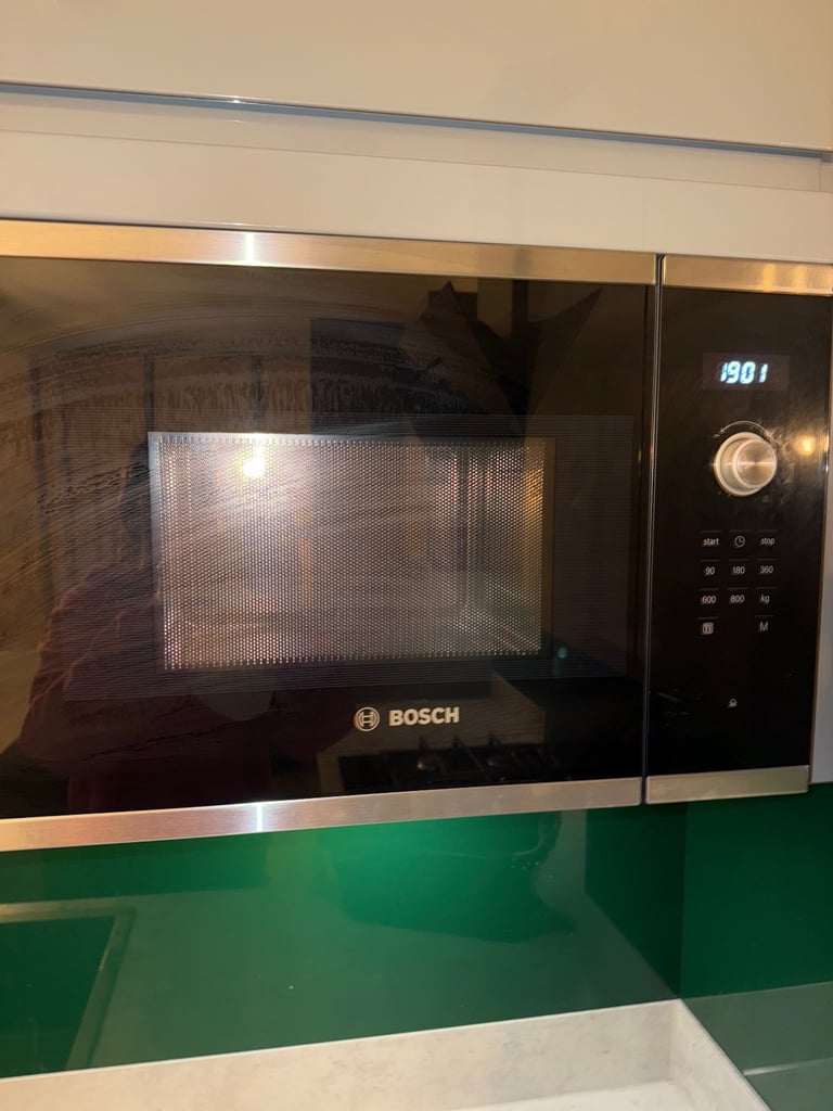 Symphony Kitchen with Appliances 