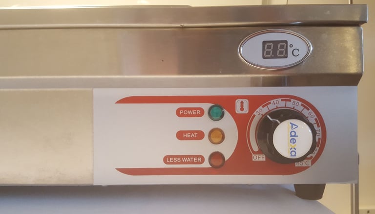 Bain Marie - Commercial Heated Display unit with glass surround (counter top)
