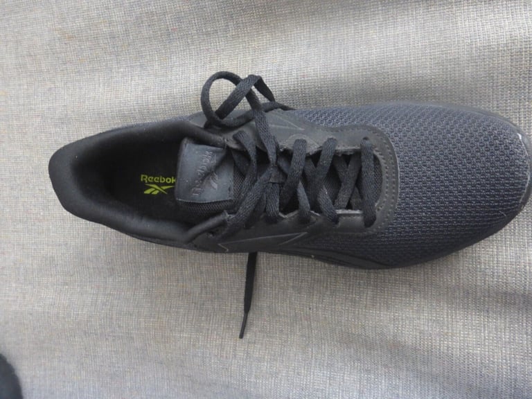 Reebok Trainers Ortholite and Arch Support size UK 7 IN BLACK COMFORT FOOTBED