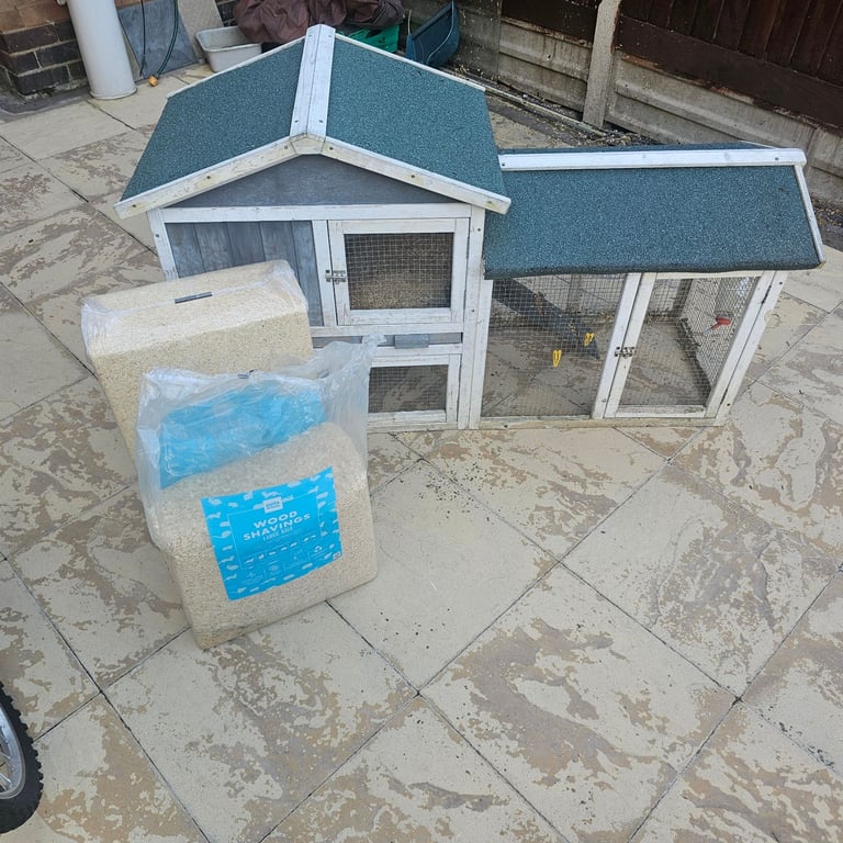Rabbit hutch