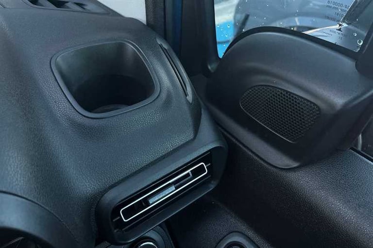 2022 Vauxhall Combo Life 1.5 TURBO D SE 5DR [7 SEAT] MPV Diesel Manual