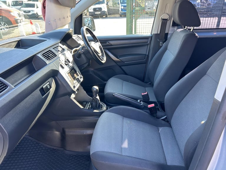 2018 Volkswagen Caddy Maxi 2.0 TDi C20 Maxi FWD 5dr (Window) WINDOW VAN Diesel Manual