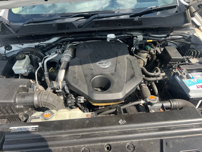 2019 NISSAN NAVARA Double Cab Pick Up Tekna 2.3dCi 190 4WD Auto LEATHER 101k