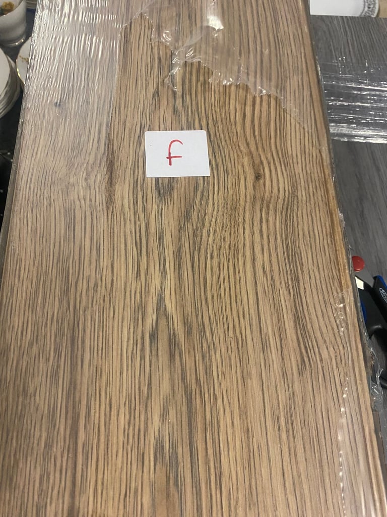 LAMINATE FLOORING. Various Colour/Amounts. DELIVERY OPTION