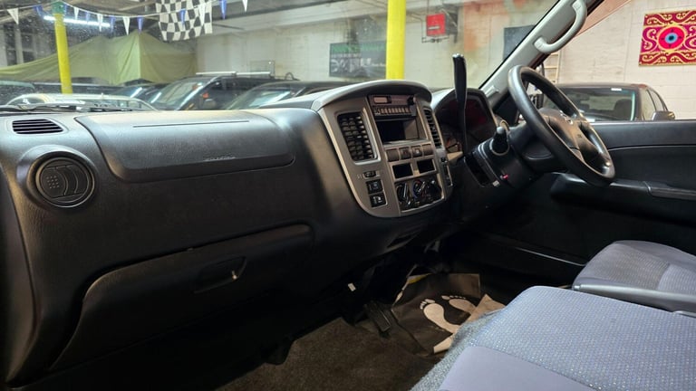  Nissan Elgrand Caravan twin mobility Chair auto lift Petrol Automatic