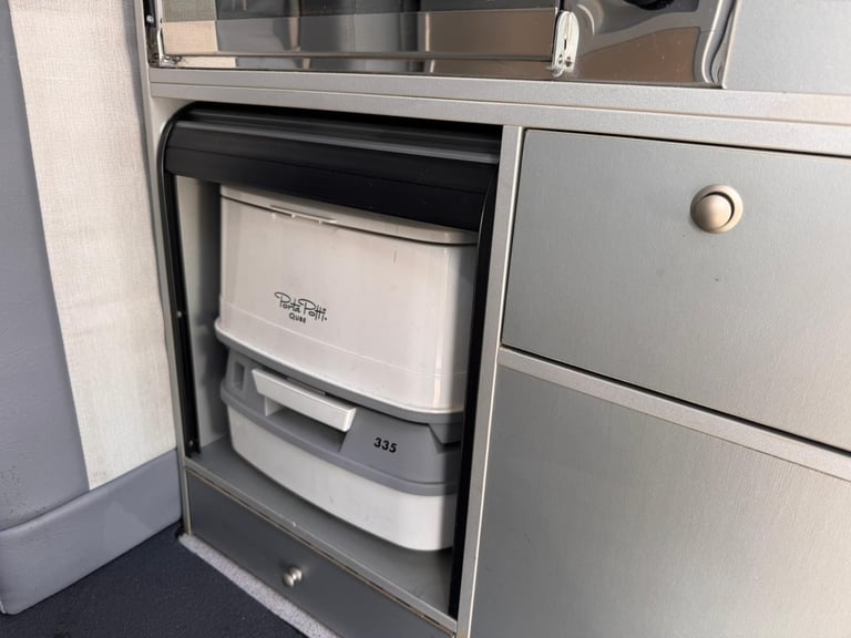 WildAx Cutie 4, petrol 1.3, 2015, 4 berth, DFSK Loadhopper micro camper, pop-top