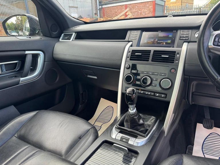 2017 Land Rover Discovery Sport 2.0 TD4 HSE 4WD Euro 6 (s/s) 5dr ESTATE Diesel Manual