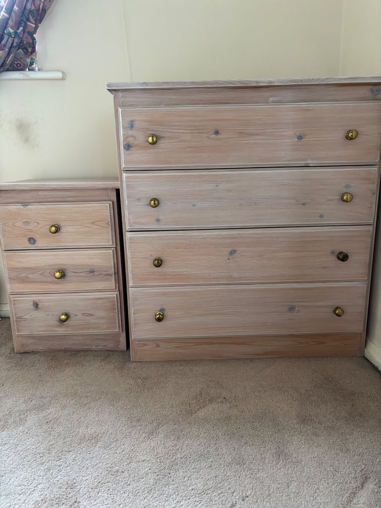image for Chest of drawers 