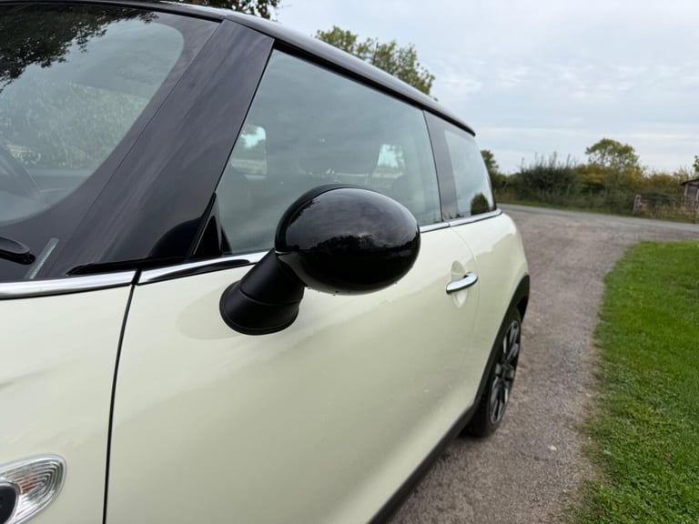 2019 MINI Hatch 1.5 Cooper Exclusive Euro 6 (s/s) 3dr HATCHBACK Petrol Manual