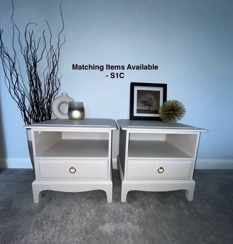 Stag 4 Drawer Bedside Tables Bedside Cabinets in Grey - Free Local Delivery 4DG