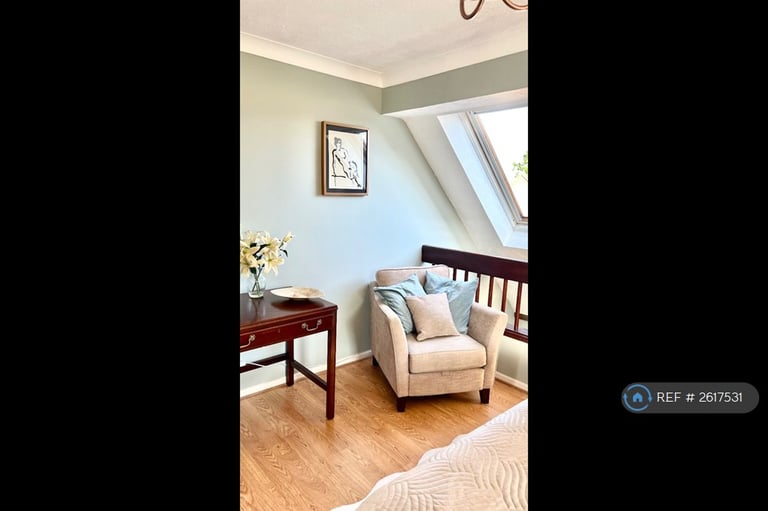 2 bedroom house in Ladygrove Drive, Guildford, GU4 (2 bed) (#2617531)