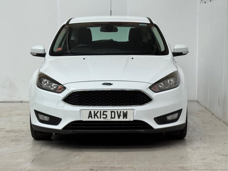 2015 Ford Focus 1.0 EcoBoost 125 Zetec 5dr HATCHBACK PETROL Manual