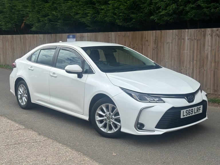 2019 TOYOTA COROLLA 1.8 VVT-i Hybrid Icon - PCO READY - Free Delivery! - 