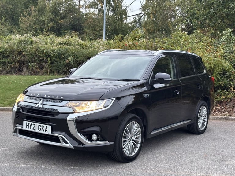 2021 Mitsubishi Outlander 2.4h TwinMotor 13.8kWh Design SUV 5dr Petrol Plug-in Hybrid CVT 4WD Eur...