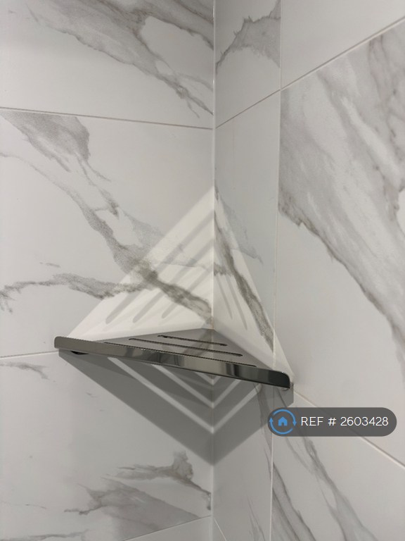 3 bedroom flat in High Street, Worksop, S80 (3 bed) (#2603428)