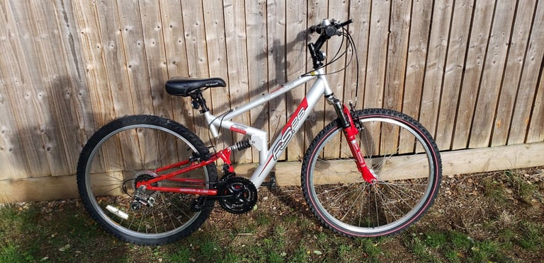 Apollo FS26 mountain bike