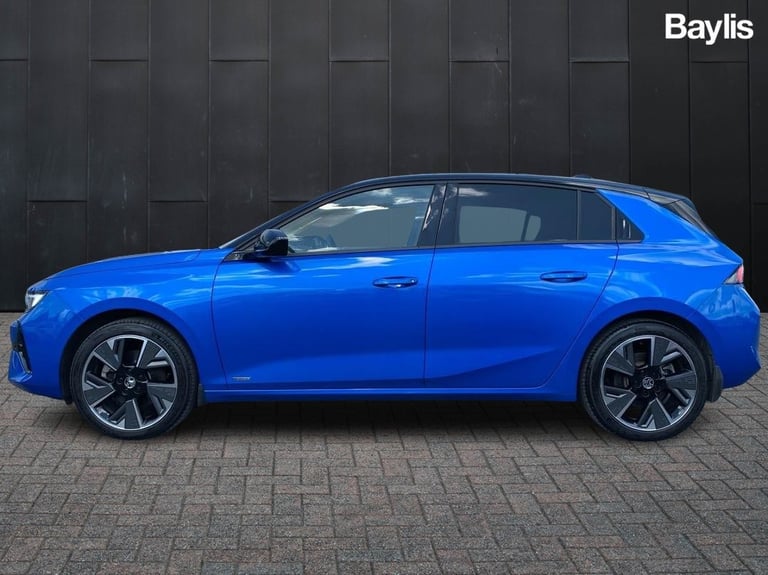 2023 Vauxhall Astra 115kW Ultimate 54kWh 5dr Auto Hatchback Electric Automatic
