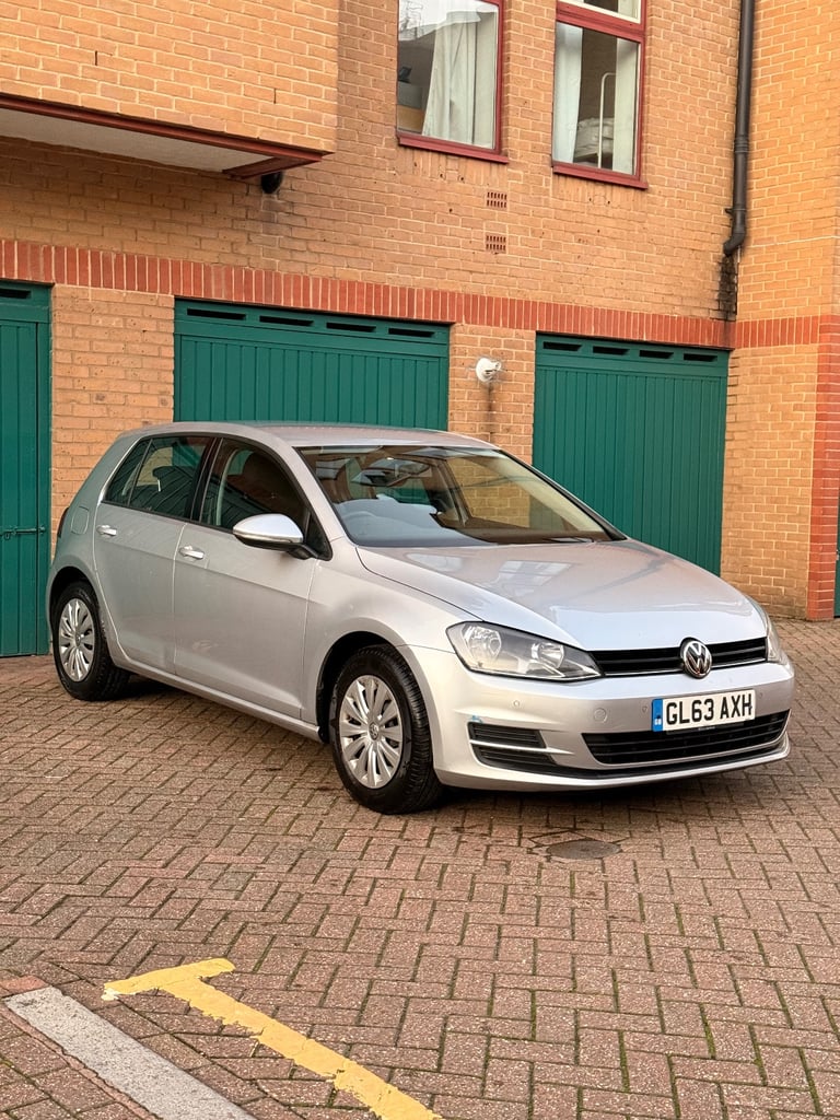 Volkswagen, GOLF, Hatchback, 2014, Manual, 1197 (cc), 5 doors