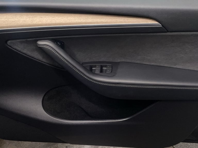 2022 72 TESLA MODEL Y (DUAL MOTOR) LONG RANGE SUV 5DR ELECTRIC AUTO 4WDE (384 BH