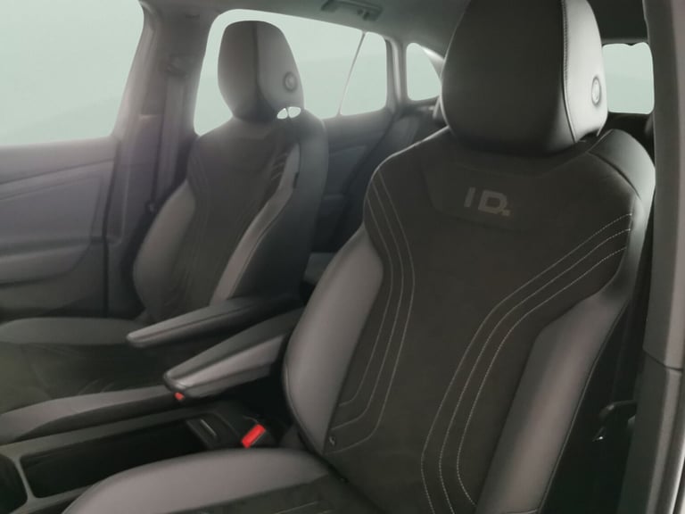 2023 Volkswagen ID.4 125kW Life Pure Perform 52kWh 5dr Auto[110kW Ch] ESTATE ELECTRIC Automatic