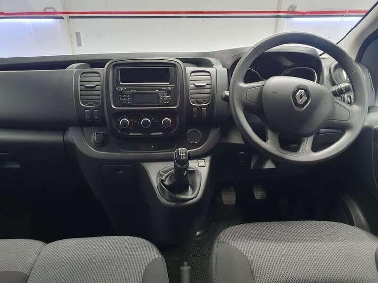 2021 Renault Trafic 2.0 dCi ENERGY SL28 Business 7 Seats 5dr MPV Diesel Manual