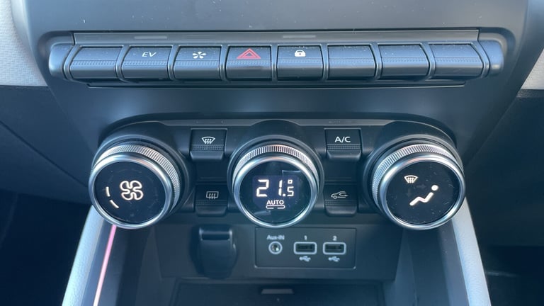 2022 Renault Clio 1.6 E-TECH full hybrid 145 Techno 5dr Auto Hybrid Hatchback Hatchback Hybrid Au...
