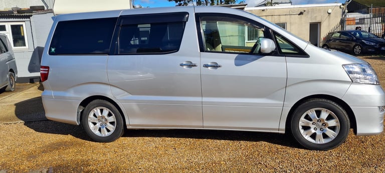 TOYOTA ALPHARD 2 BERTH CAMPERVAN WITH ROCK & ROLL BED & FRIDGE