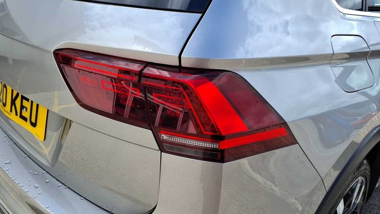 2020 Volkswagen Tiguan 2.0 TDi 150 R-Line Tech 5dr ESTATE DIESEL Manual