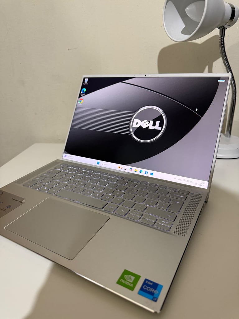 Dell Inspiron Intel Core i7 1165G7,16gb ram,1TB nvme,Nvidia Mx 350 2gb gpu,QHD+ 2K screen