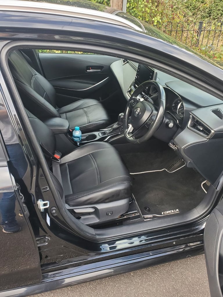 Toyota, COROLLA, Estate, 2019, Other, 1798 (cc), 5 doors