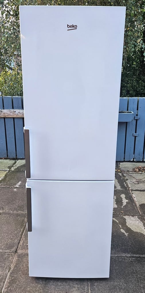 image for Beko white fridge freezer 