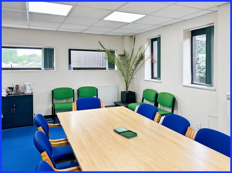 Aylesbury - HP19 8TE, Open plan office space for 15 people in HQ Claydon House Business Centre
