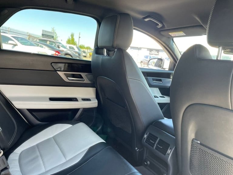 2018 Jaguar XF 2.0 D R-SPORT AWD 4d 177 BHP Saloon Diesel Automatic