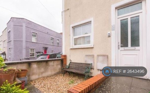 1 bedroom flat in Totterdown, Bristol, BS3 (1 bed) (#2643496)