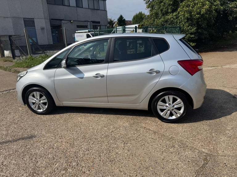 2012 Hyundai Ix20 1.6 Style Auto Euro 5 5dr MPV Petrol Automatic