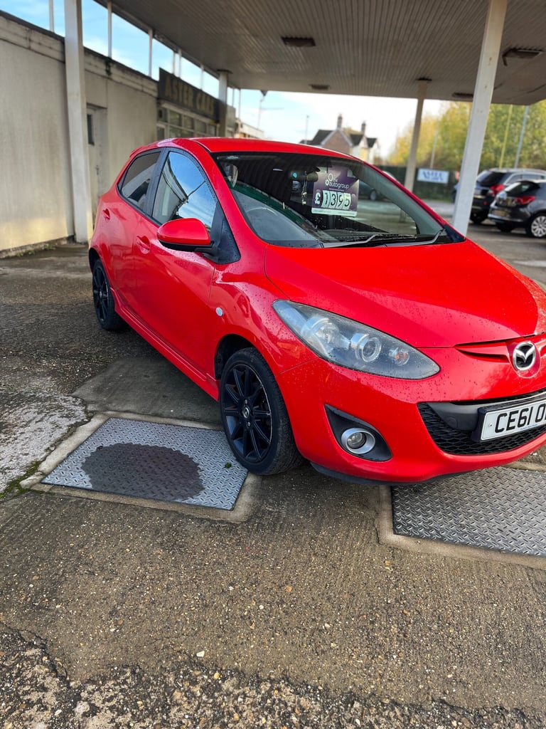 image for 2011 Mazda Mazda2 1.3 Black 5dr HATCHBACK Petrol Manual