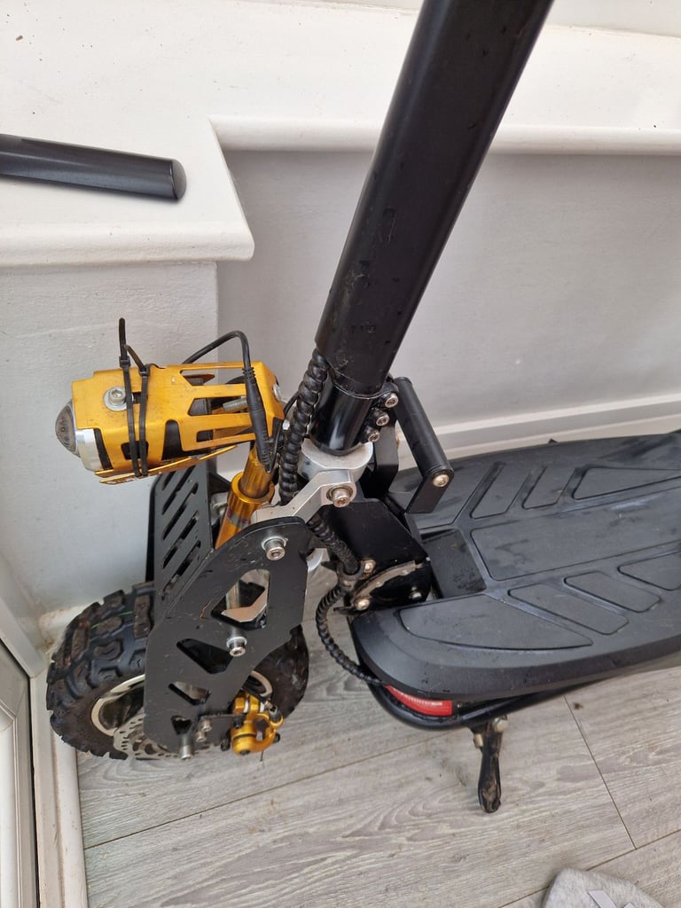 1yr old chaos gt 1600 scooter 