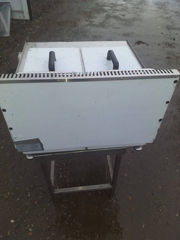 Catering equipment commercial gas & electric Tabletop fryers restaurant trailer burger van items