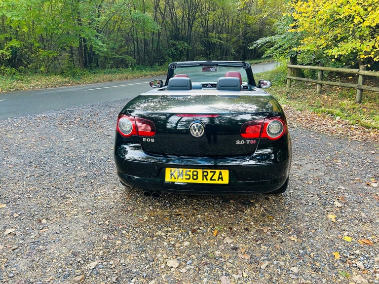 VW EOS AUTOMATIC CONVERTIBLE LOW MILEAGE £2650