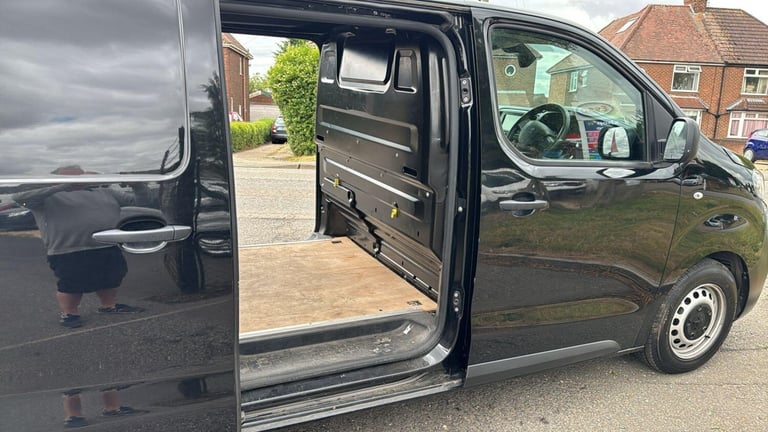 2023 Peugeot Expert 1.5 Bluehdi 1000 Professional Premium + Standard Panel Van Panel Van Diesel M...